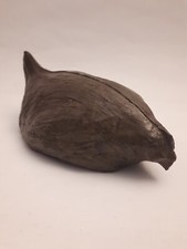 sculpture statuette poule