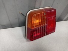 Feu arriere principal droit