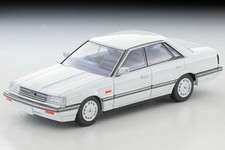 Nissan Skyline 4-door HT 1800