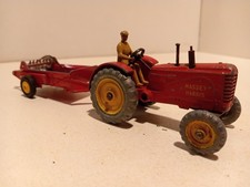 Dinky Toys 300 + 321 GB Tracteur Massey Harris remorque epandage 1/43 BE