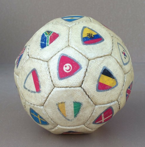 Ancien ballon handball avec - de,