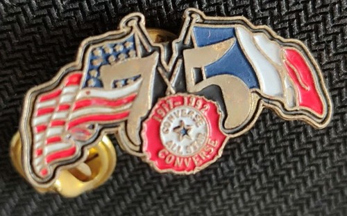 Pin vintage épinglette - vintage,