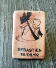 Pins en porcelaine Création