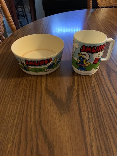Vintage 1980 desk plastics - 1980’s,