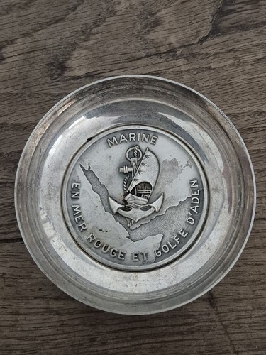 Ancienne coupelle militaire - ancienne,