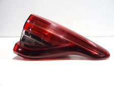 Feu arriere secondaire gauche