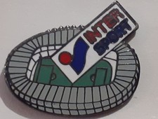 pins magasin de sport intersport