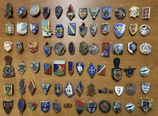 LOT DE 70 INSIGNES TTA "