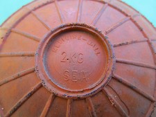 Ballon ancien marqué BT - SGDG d'un côté &  MIDICINE-BALL 2 KG SEA de l'autre