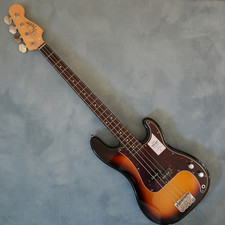 Basse de précision Fender