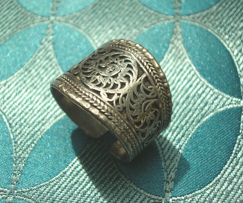 Très beau bague argent - très, en