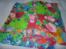 GRAND PAREO CHALE ECHARPE  VERSUS GIANNI VERSACE  130 X 130 CM SHAW SCARF