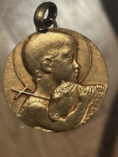 Belle Médaille A. Guzman –