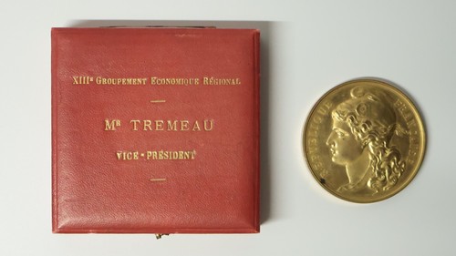 Ancienne médaille bronze - médaille,