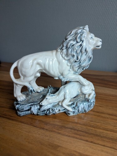 Très belle sculpture - , en