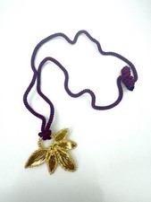 Collier pendentif feuille YVES SAINT LAURENT Vintage 1980’s