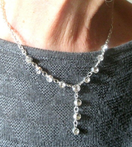Beau fin collier réglable