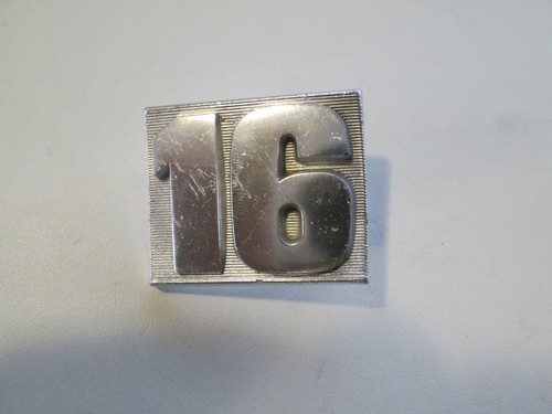 Sigle insigne logo aluminium