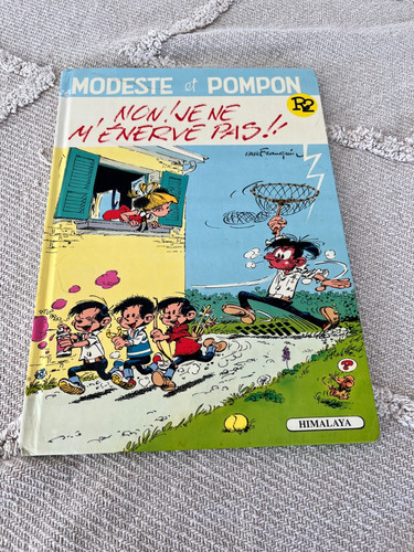 Modeste pompon non - -,