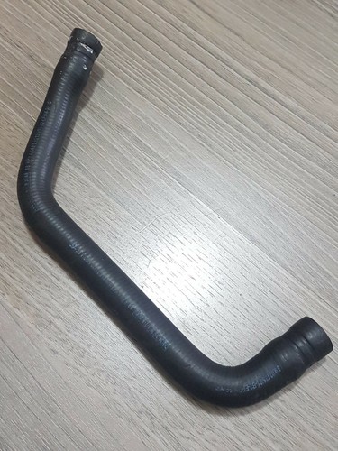 Conduite durite tuyau eau