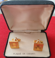 BOUTONS DE MANCHETTE EN COFFRET - PLAQUE OR CROIX