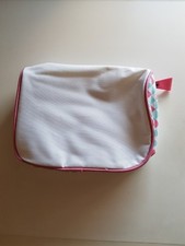 trousse de toilette blanche