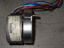 5 x Moteur pas à pas - CROUZET - stepping motor avec réducteur 20