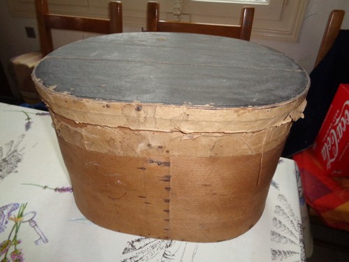 Rare boite chapeaux bois - rare,