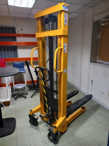 Gerbeur hydraulique manuel - , 1t