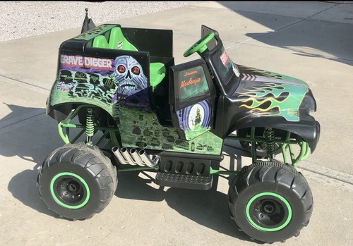 Monster jam grave - monster,
