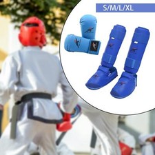 Équipement de karaté, gants