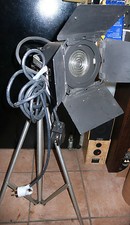 PROJECTEUR  MIZAR QUARTZ COLOR MODEL 250 / SPOT CINEMA / PHOTO + PIED 