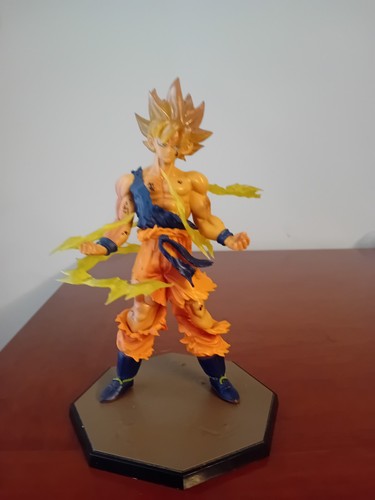 Figurine goku super - 🔥,