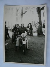 photo course MOTO a ROUEN ( circuit de Ht normandie ) vers 1960  / MOTOBECANE
