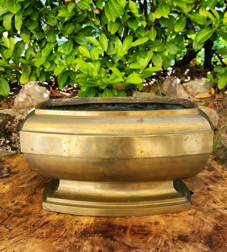 Grande jardinière signée - grande, a