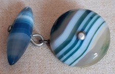 1 Bouton de manchette, années