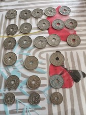 Lot de 24 pieces trouées de 1914 a 1941 RF