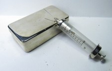 Ancienne Seringue de Médecine