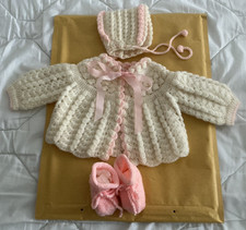 Gilet, bonnet et chaussons  au