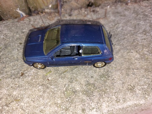 Voiture miniature renault clio - voiture,