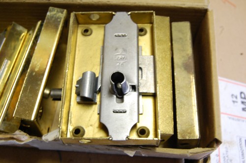 Lot serrure meubles - serrure,