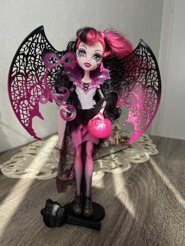 Draculaura ghouls rule