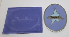 PARFUMS THIERRY MUGLER MIROIR DE POCHE OVALE DANS SA POCHETTE D'ORIGINE