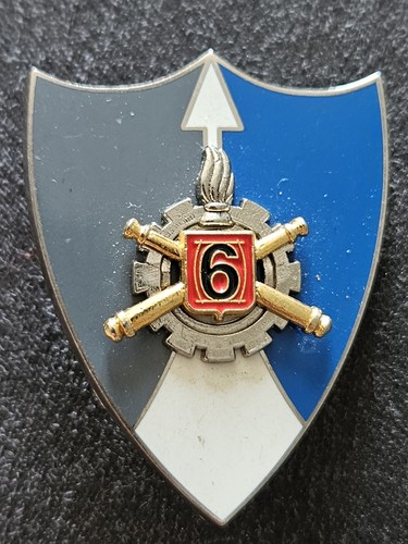 Insigne pucelle militaire - insigne,