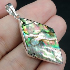 Bijou pendentif coquille