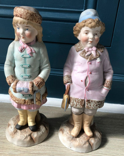 Couple personnages porcelaine - couple,