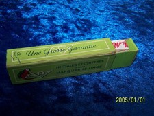 GALON ancien tissé de FIL ROUGE lettre MM - marquage du linge - Réf n°2