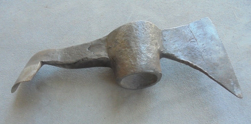 Ancien outil forgé - outil,
