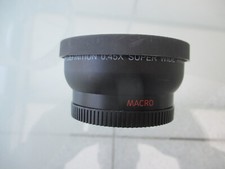 SUPER GRAND ANGLE MACRO.   0,45 .    Haute définition digitale.