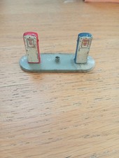 Dinky ESSO 49D Echelle 1:43 Poste de Ravitaillement Pompe